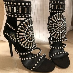 Olivia Feregamo High Heels